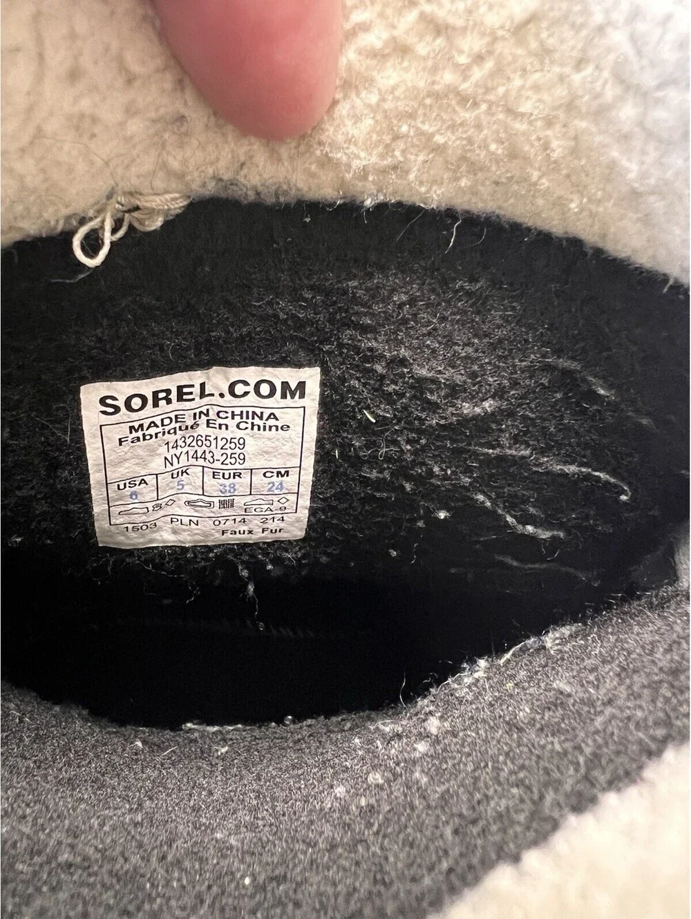 SOREL Women's US 6 Waterproof Tan Black Insulated Mid Calf Boots Fur Top - Picture 7 of 8